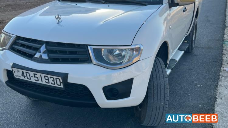 Mitsubishi L200 2013