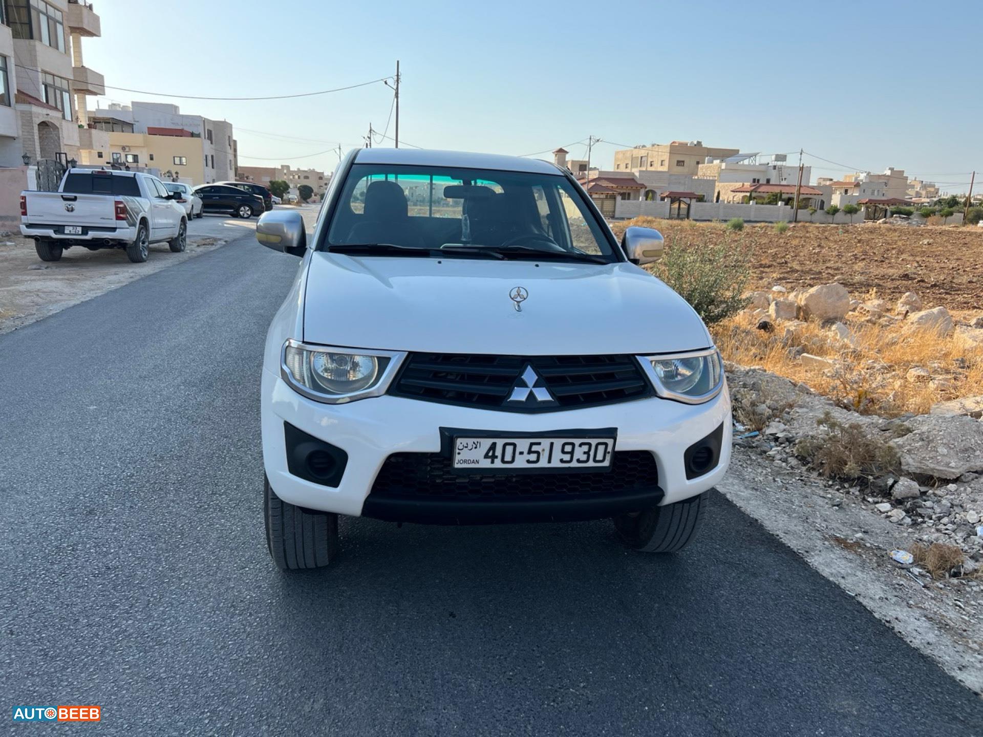 Mitsubishi L200 2013