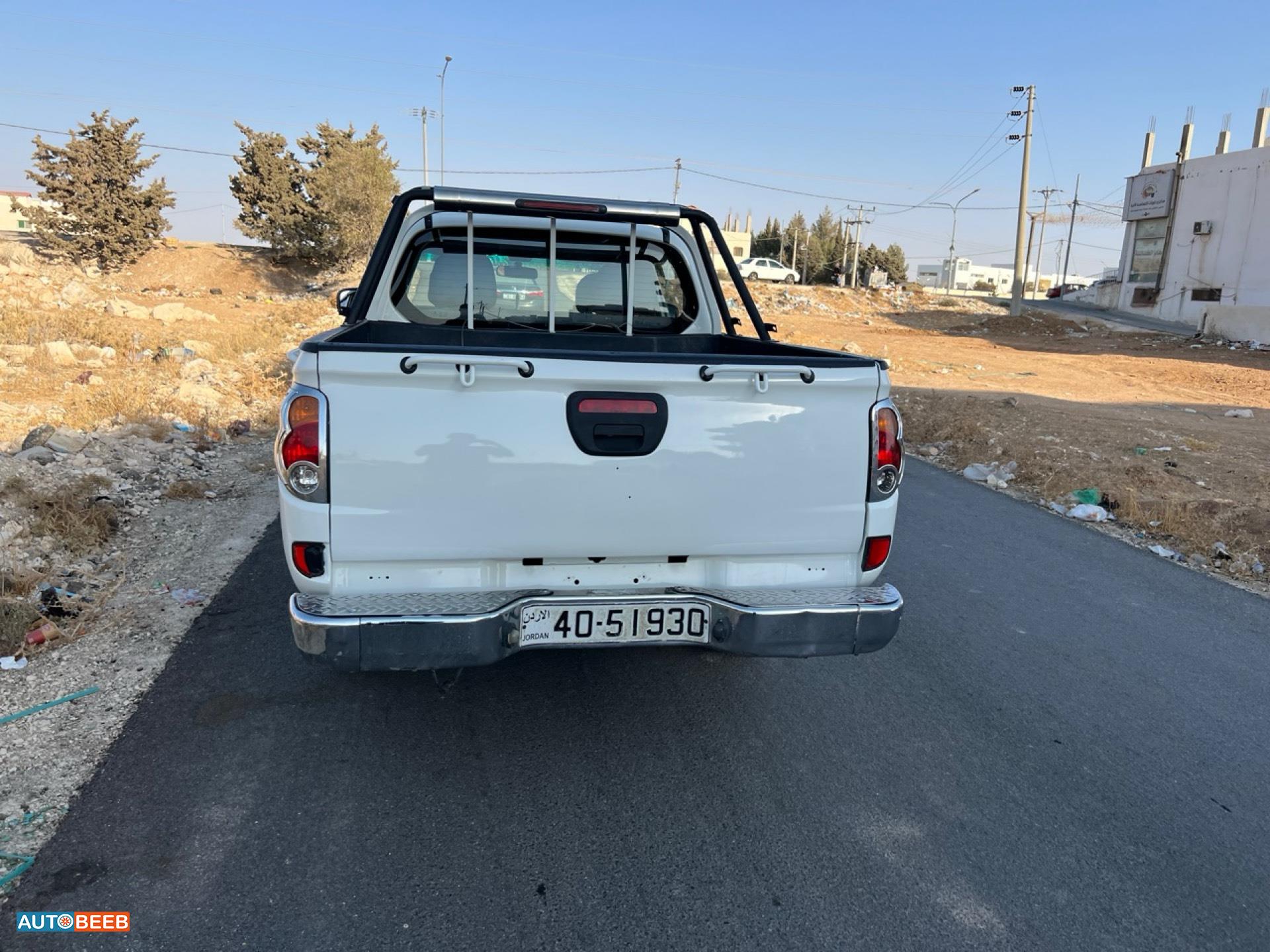 Mitsubishi L200 2013