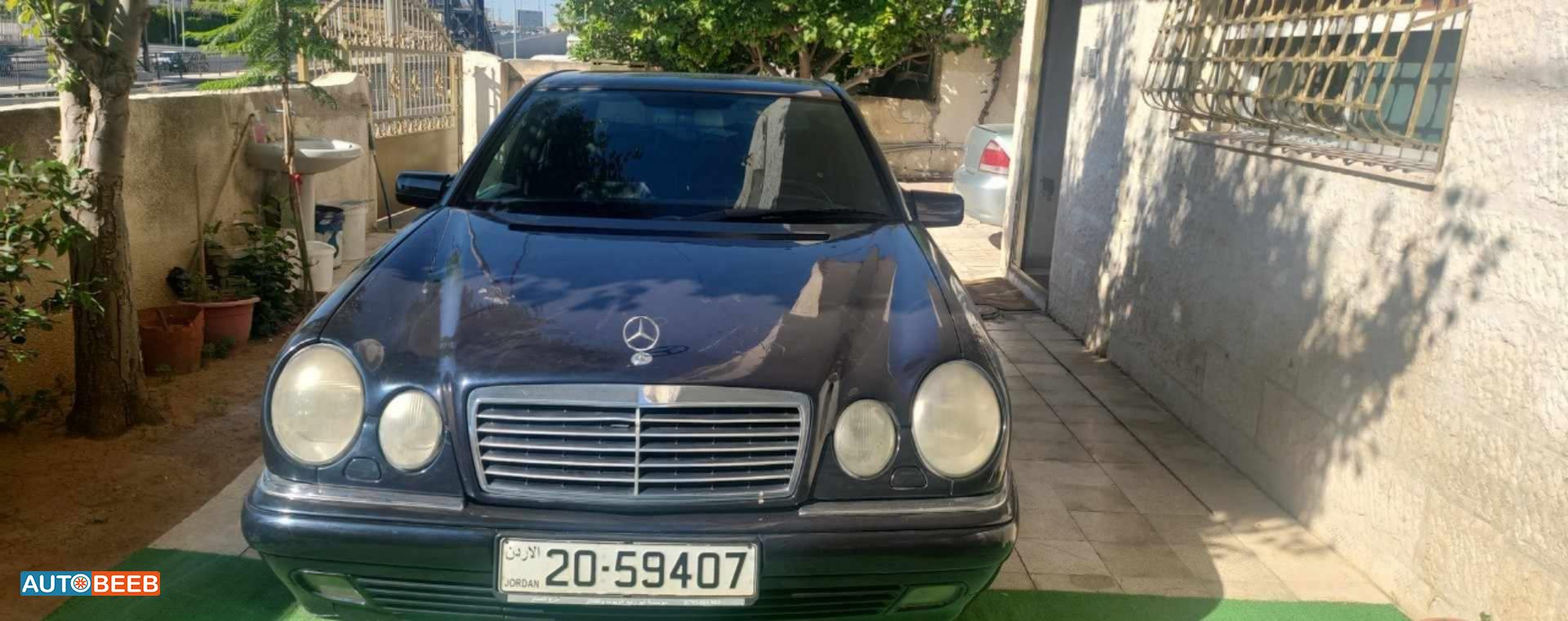 Mercedes Benz E200 1998