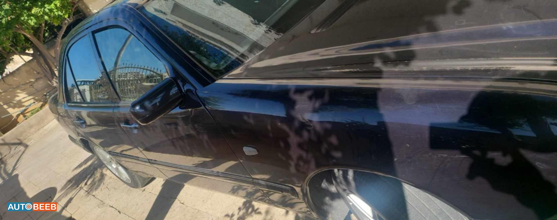 Mercedes Benz E200 1998