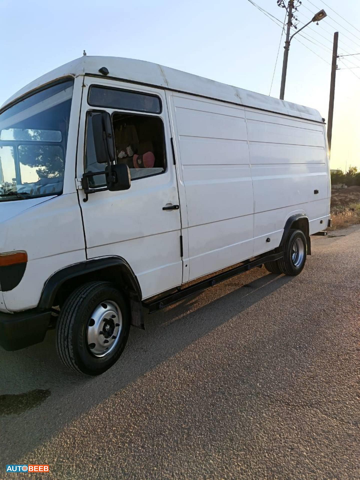 ميني فان مرسيدس بنز 1997