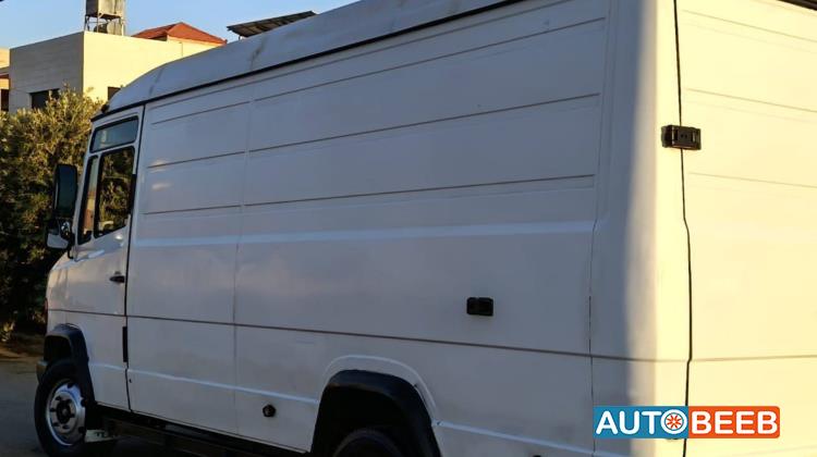 ميني فان مرسيدس بنز 1997