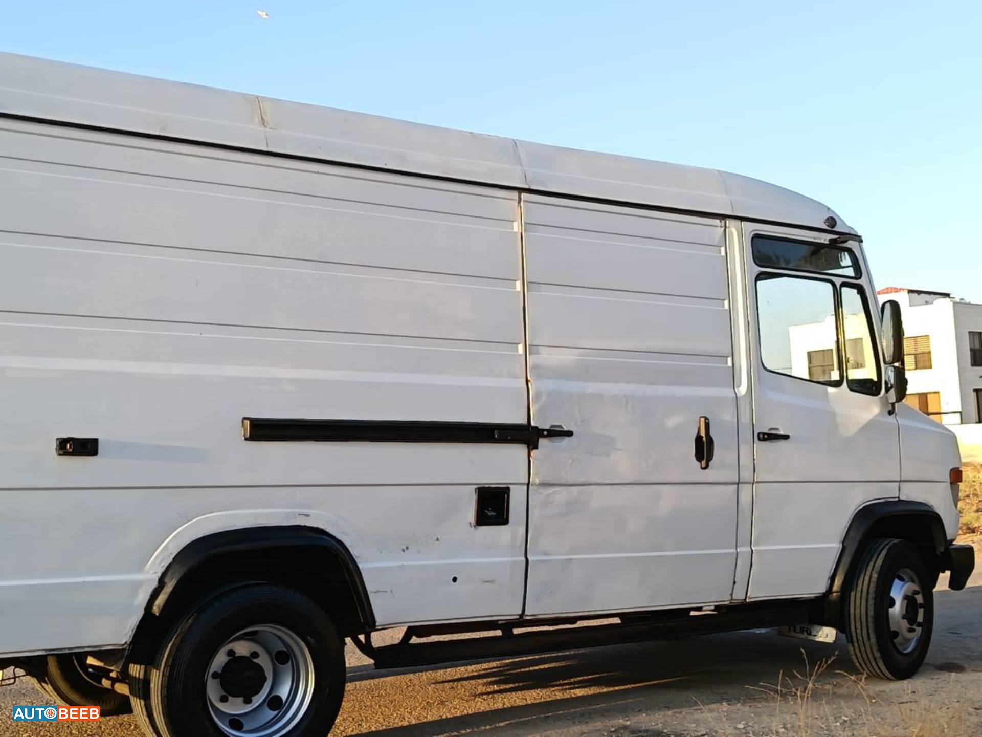 ميني فان مرسيدس بنز 1997