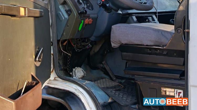 ميني فان مرسيدس بنز 1997