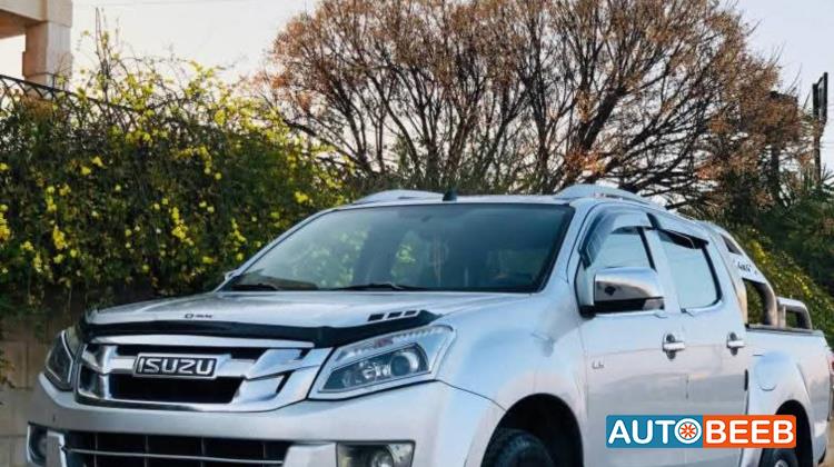 Isuzu  2013