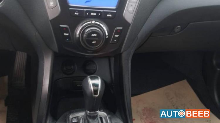 Hyundai Santa Fe 2013