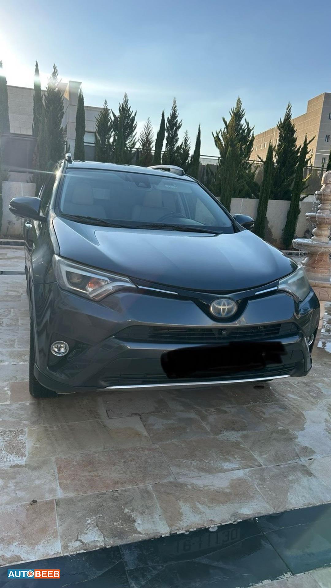 Toyota RAV4 2016