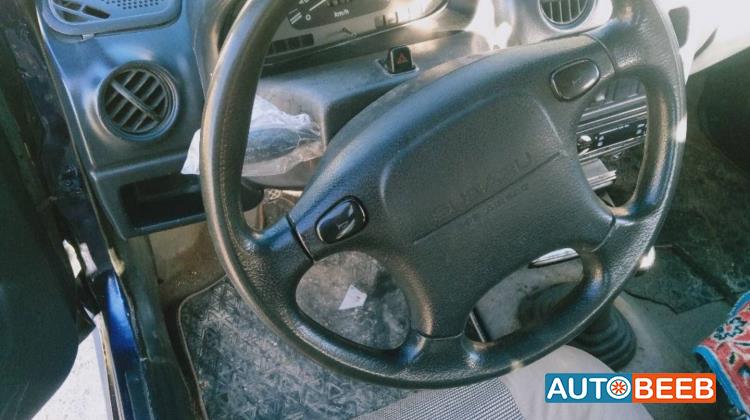 سوبارو فايفو 1995