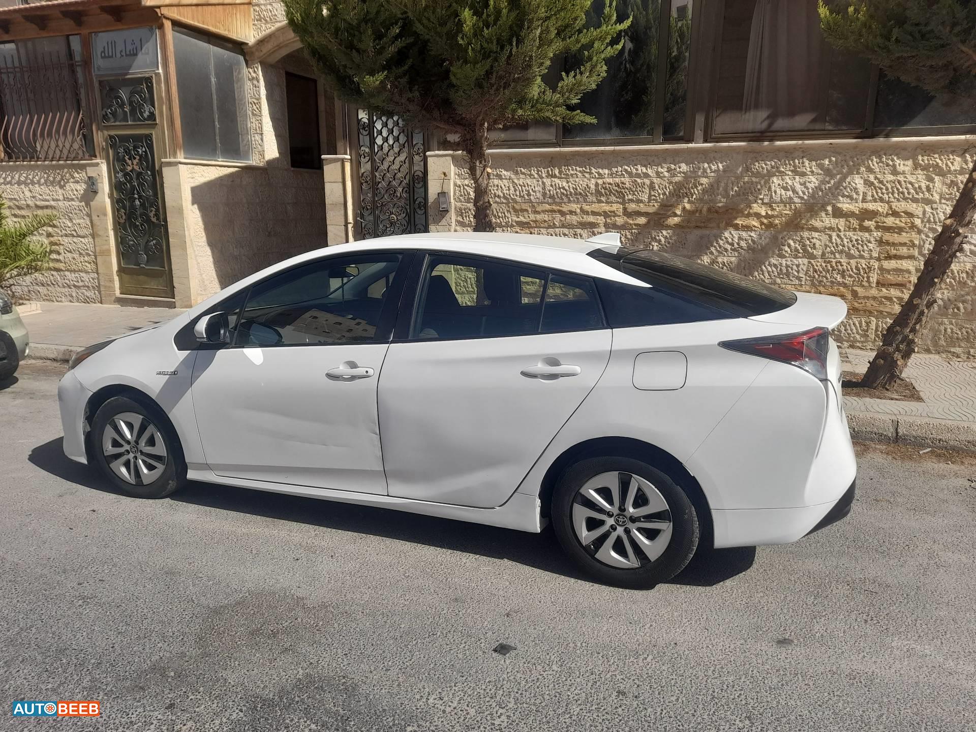 Toyota Prius 2018