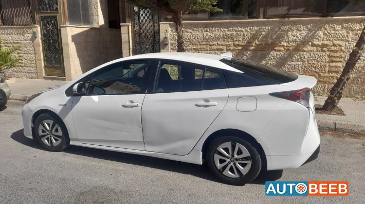 Toyota Prius 2018