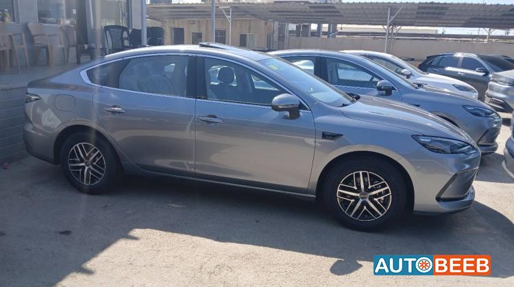 بي واي دي  2025