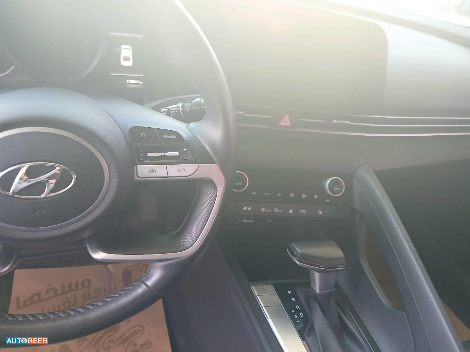 هيونداي افانتي 2021