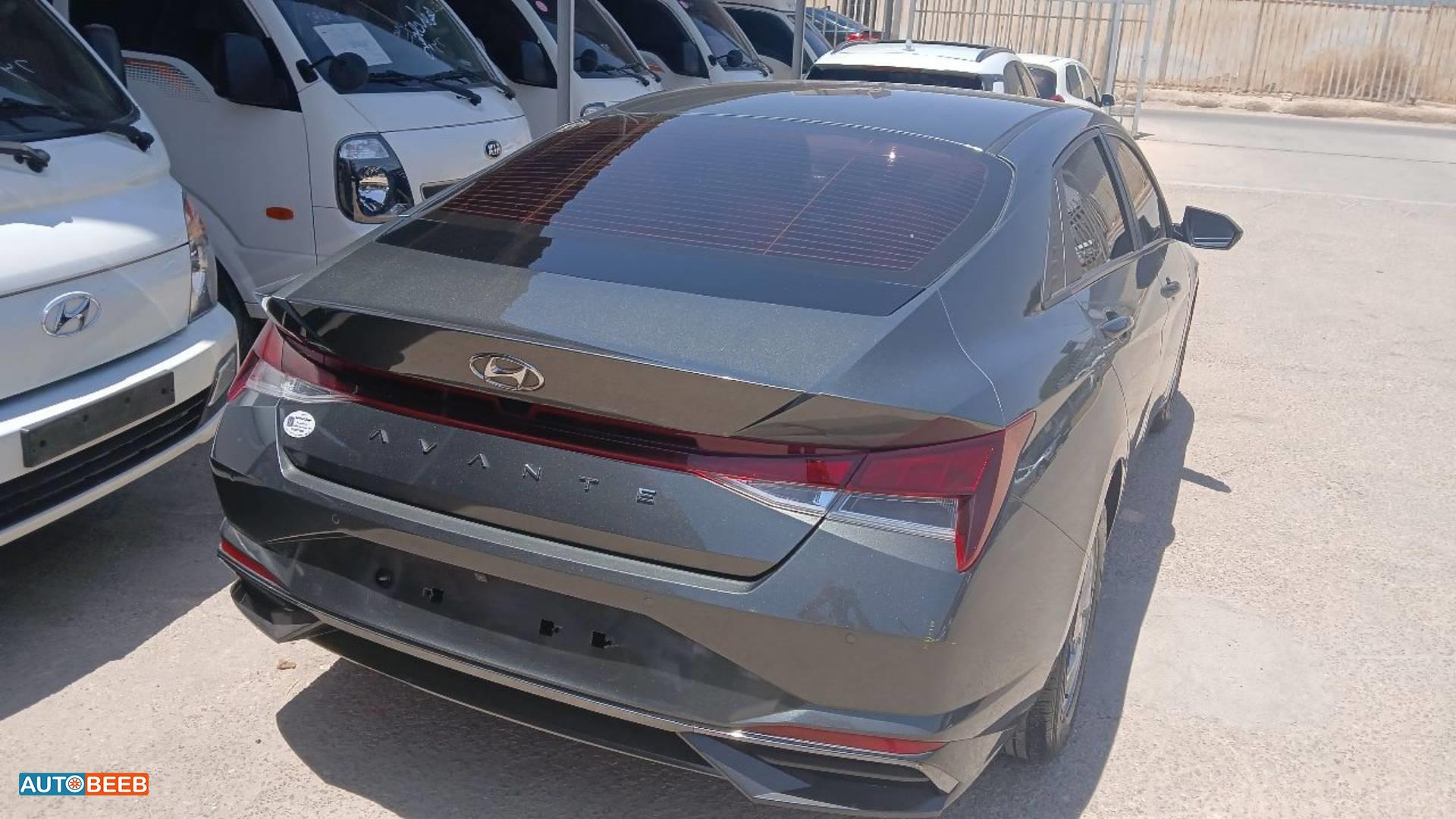 هيونداي افانتي 2021