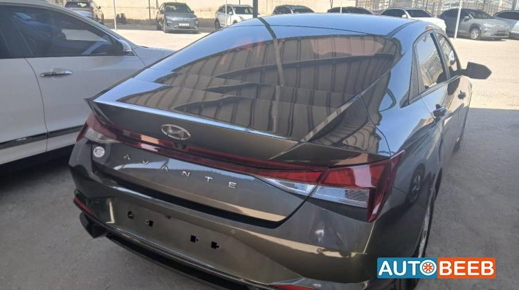 هيونداي افانتي 2021