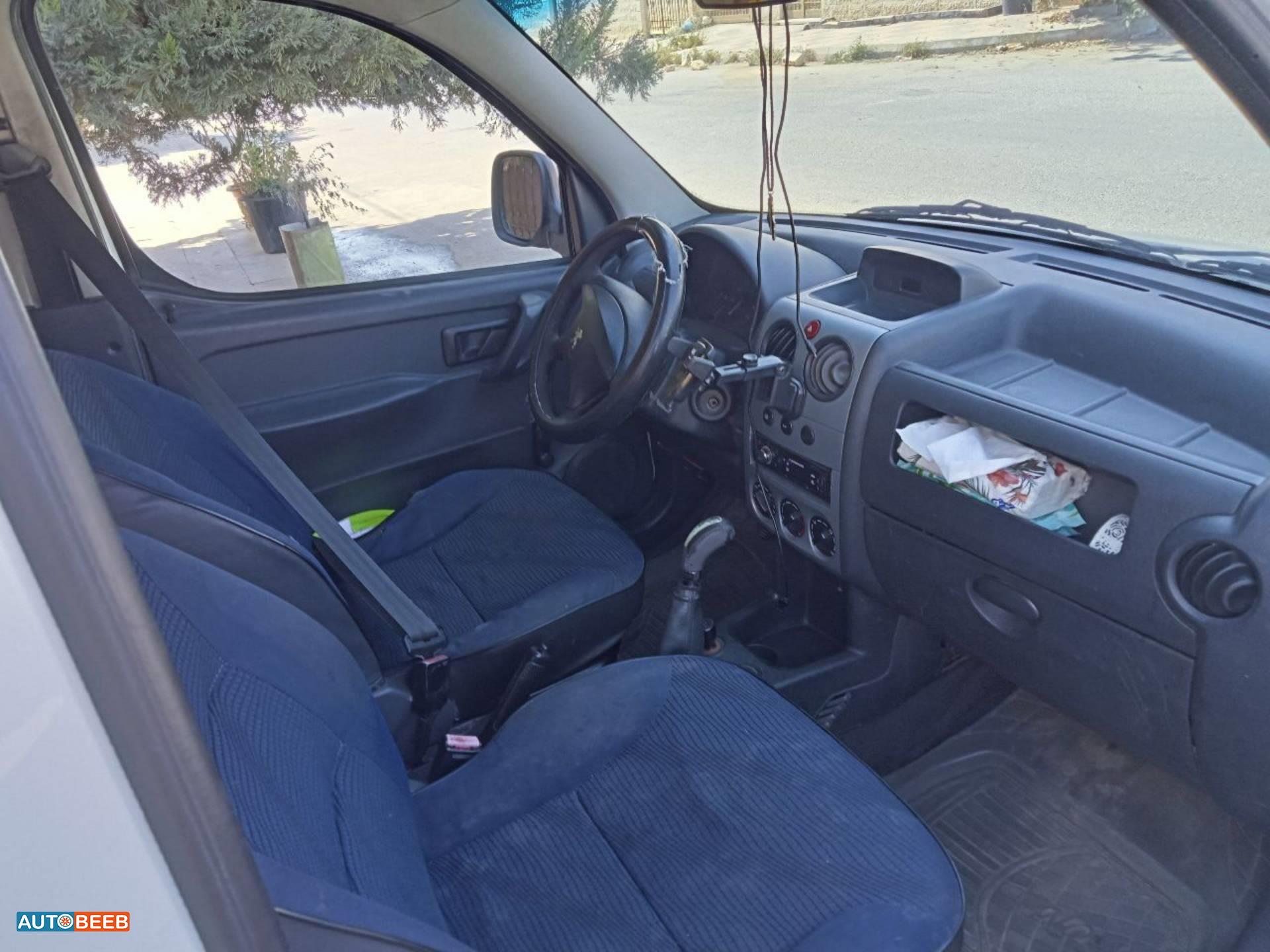 بيجو بارتنر 2012