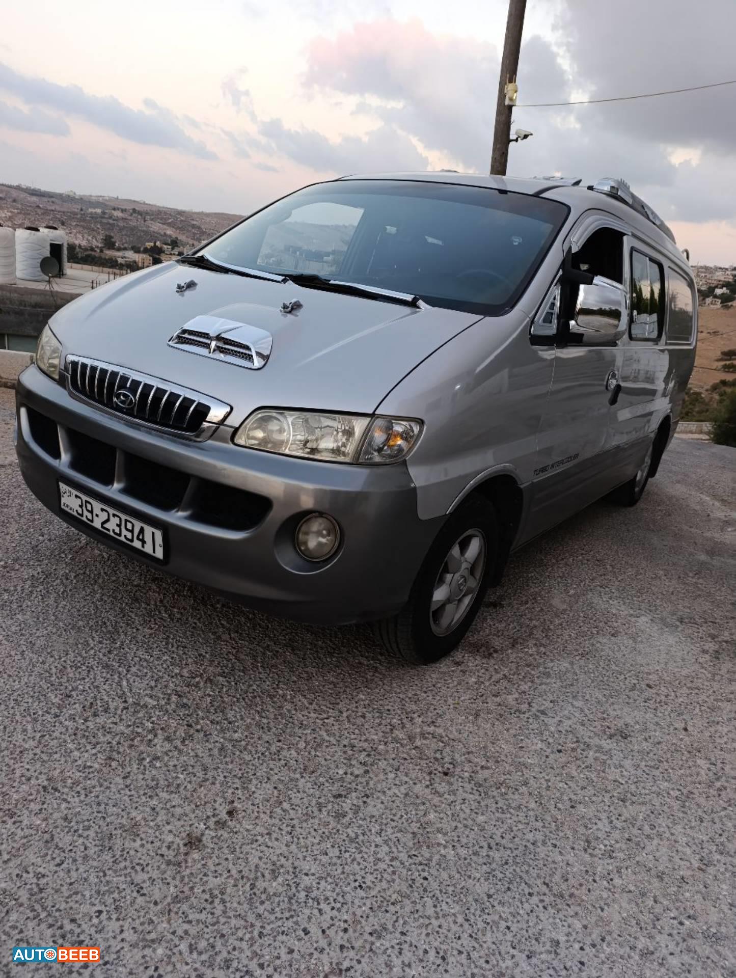 Minibus Hyundai 2003