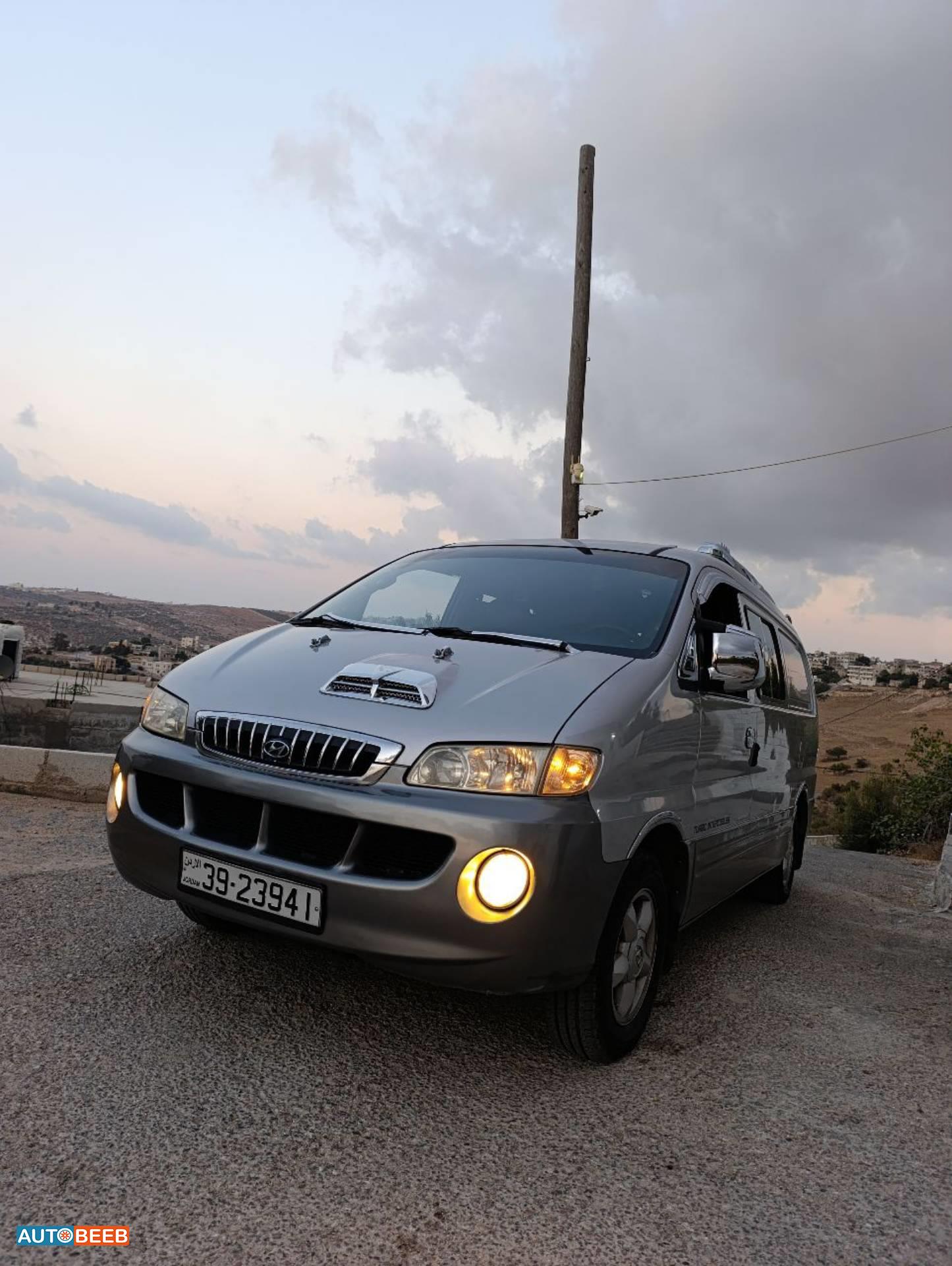 Minibus Hyundai 2003