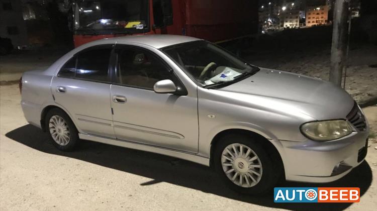 Nissan Sunny 2010