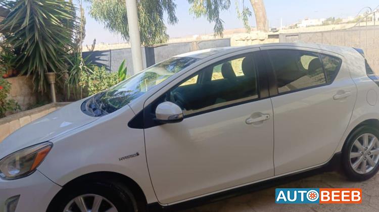 تويوتا بريوس سي 2017