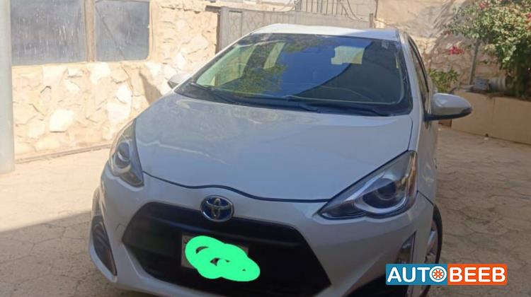 تويوتا بريوس سي 2017