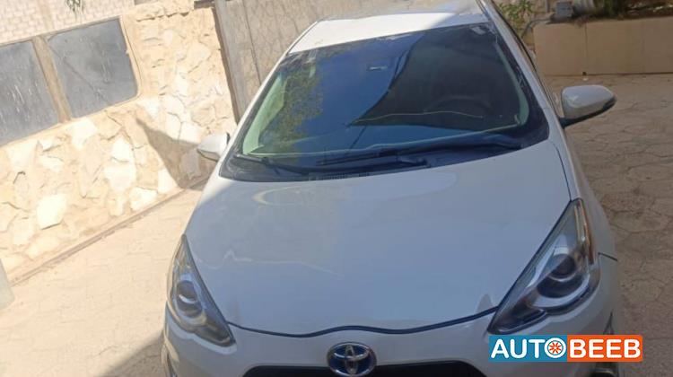 تويوتا بريوس سي 2017