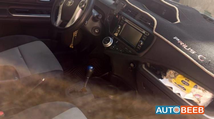 تويوتا بريوس سي 2017