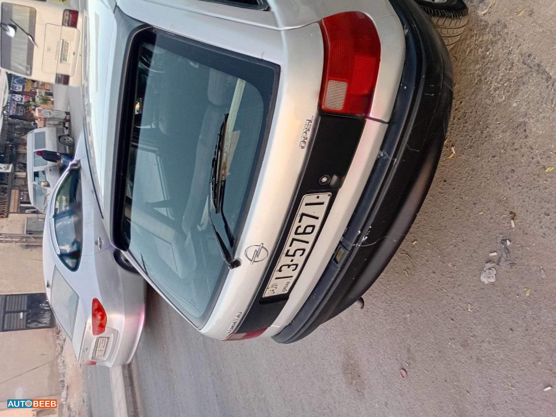 اوبل استرا 1992