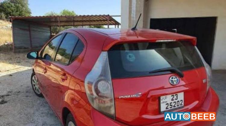 Toyota Prius C 2013