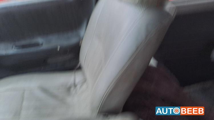 ميني باص هيونداي 2001