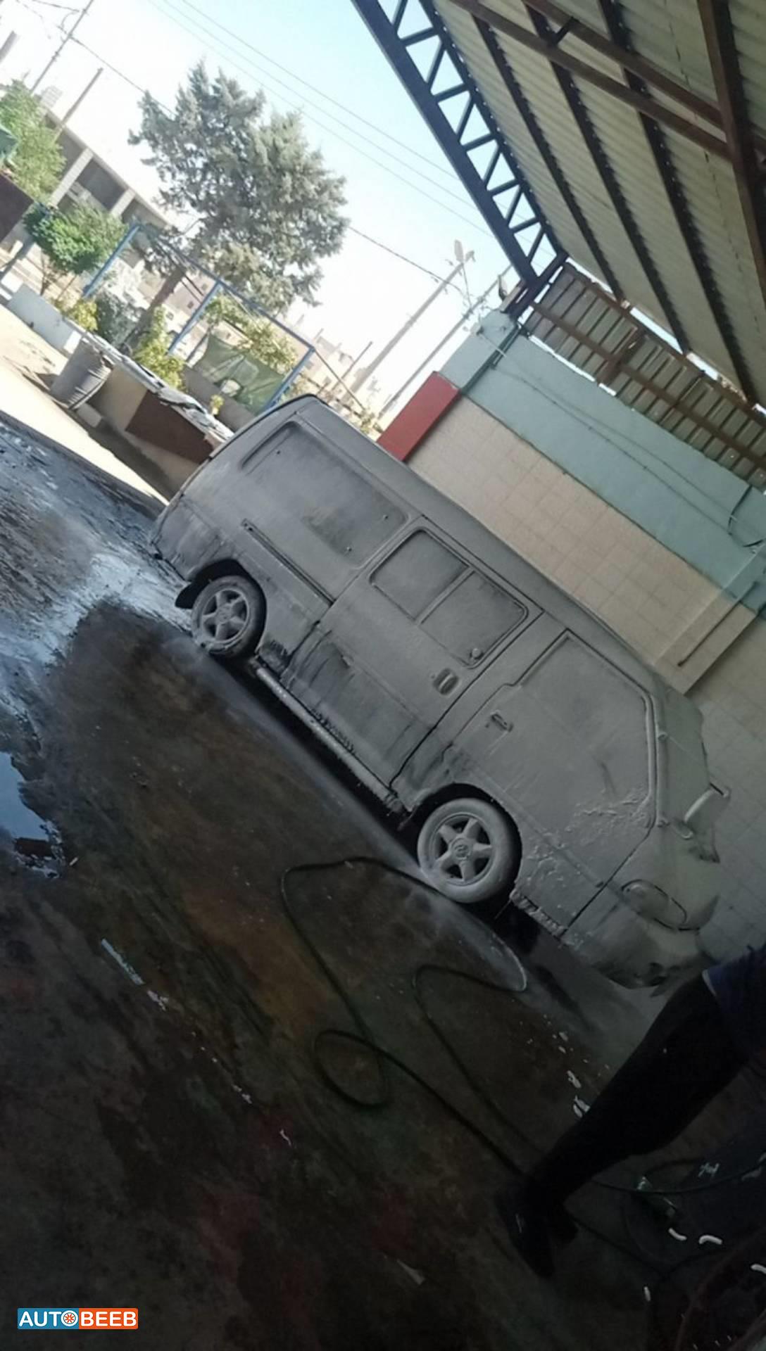 ميني باص هيونداي 2001