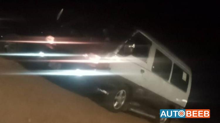 ميني باص هيونداي 2001