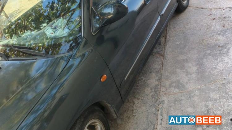 هيونداي افانتي 1998