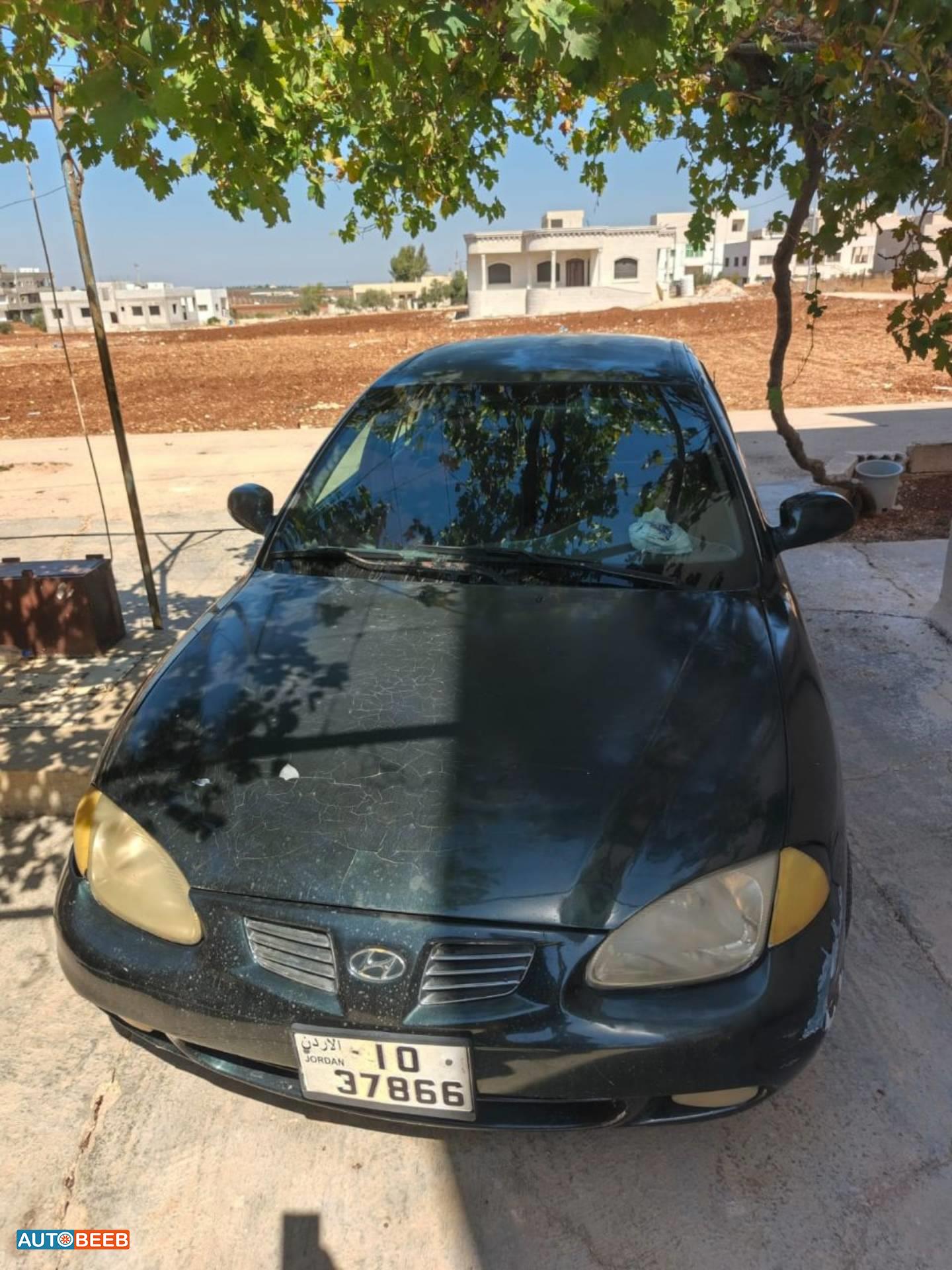 هيونداي افانتي 1998