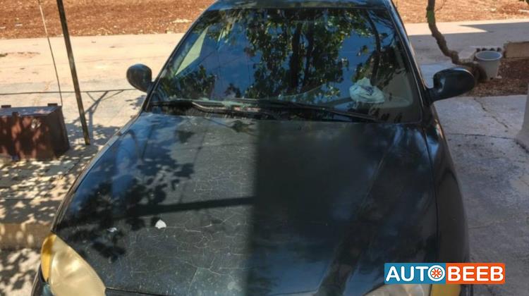 هيونداي افانتي 1998