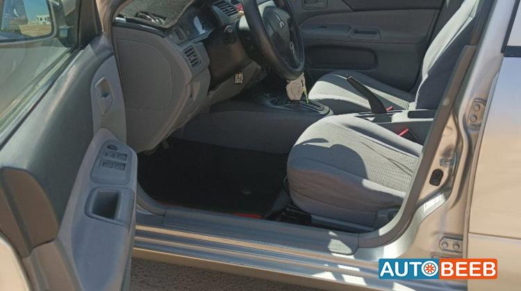 ميتسوبيشي لانسر 2010