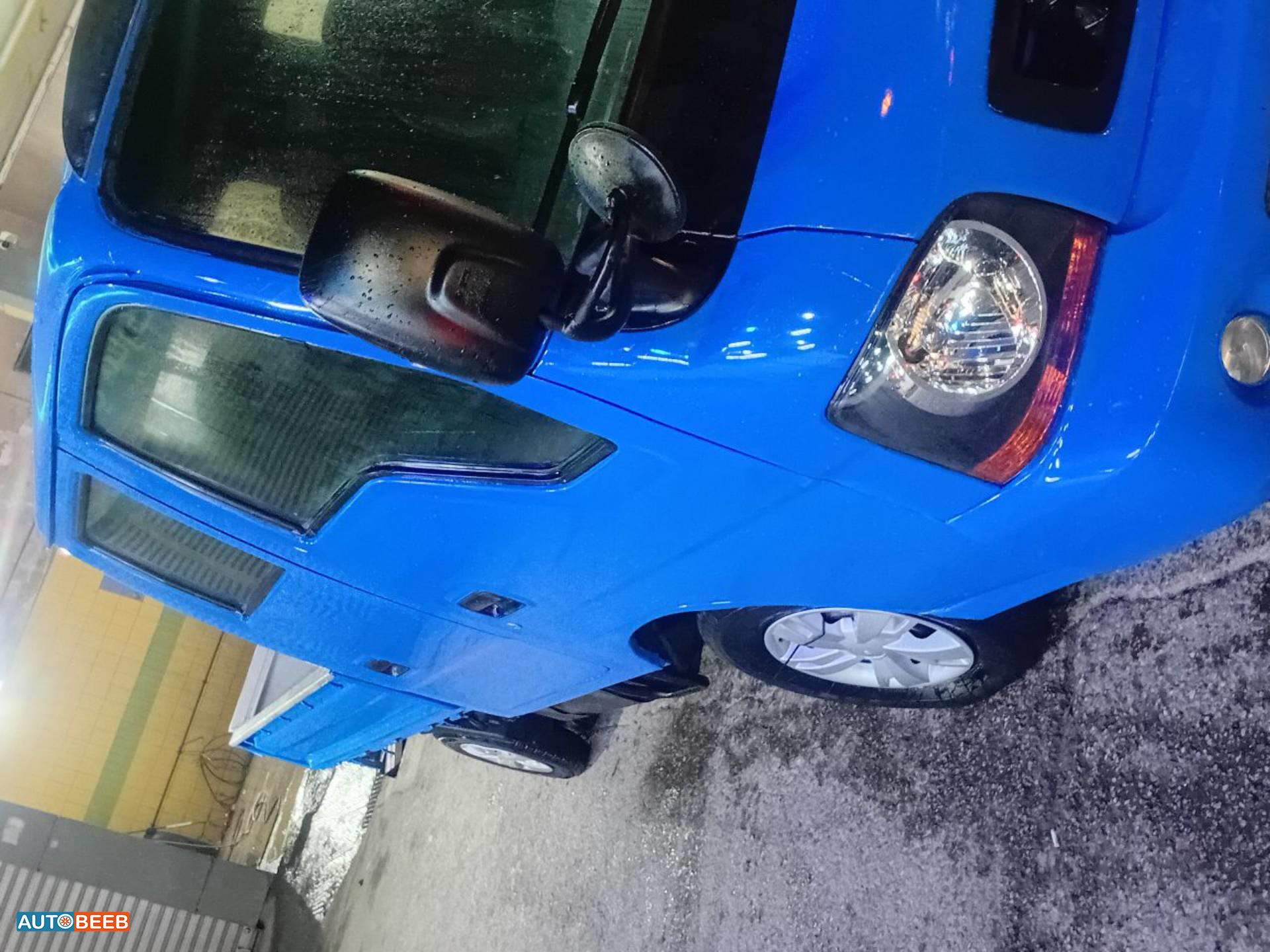 كيا بنجو 2001