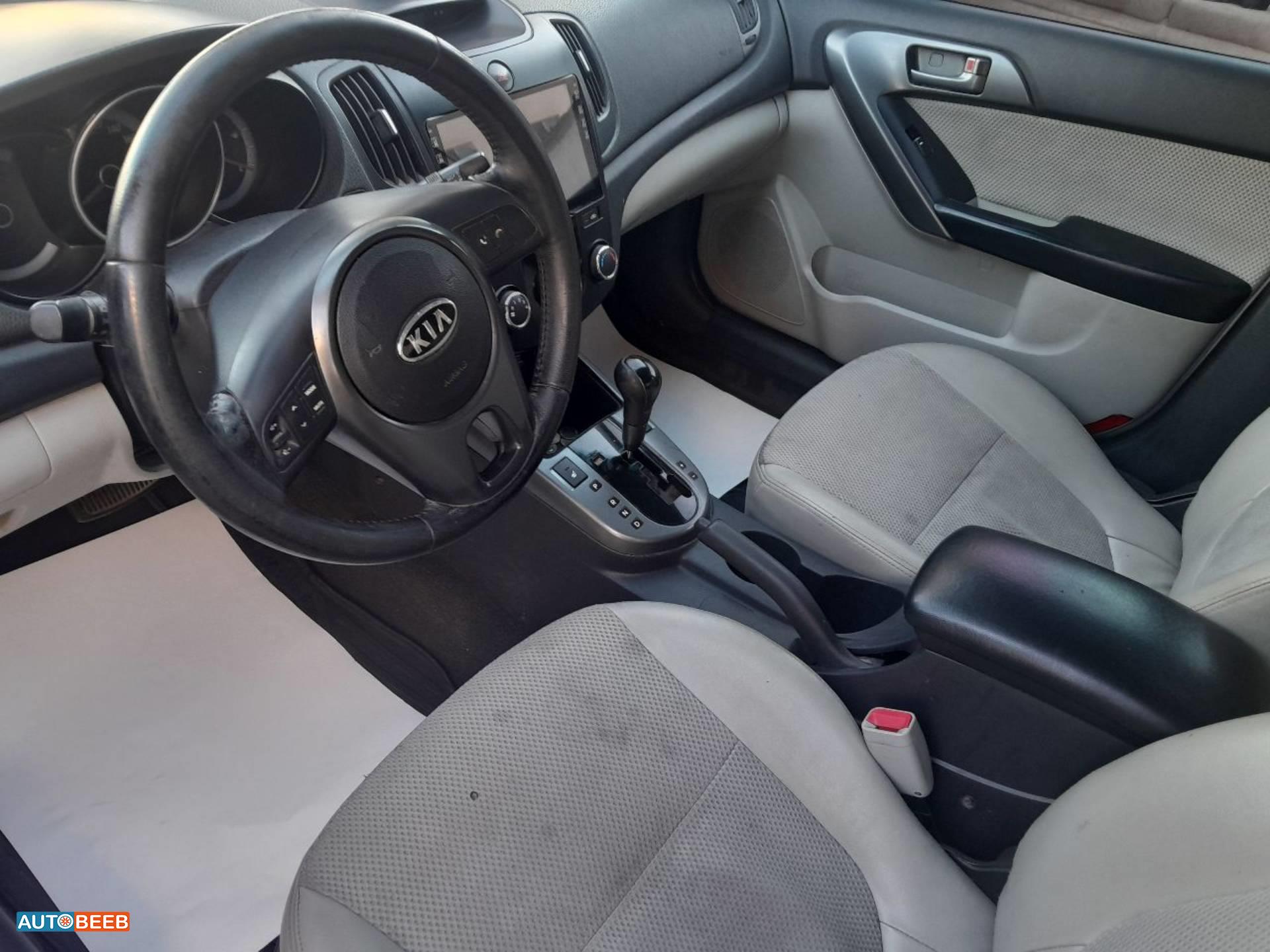 كيا فورتي 2010