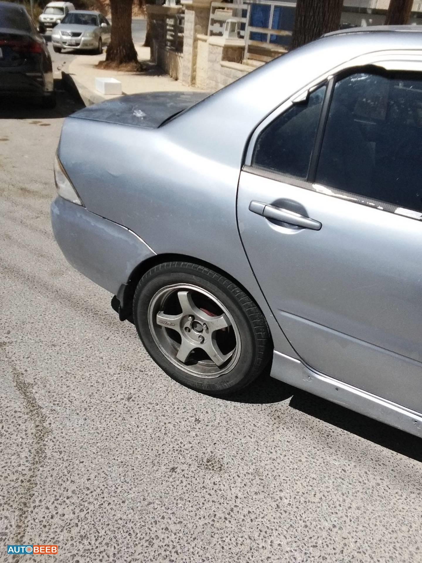 Mitsubishi Lancer 2004