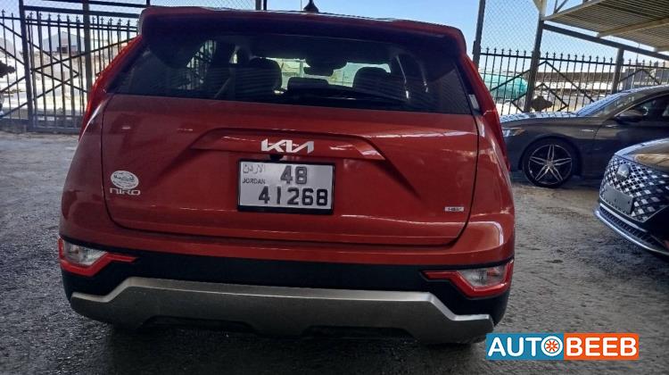 كيا نيرو 2023