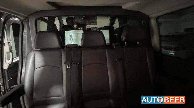 ميني باص مرسيدس بنز 2012