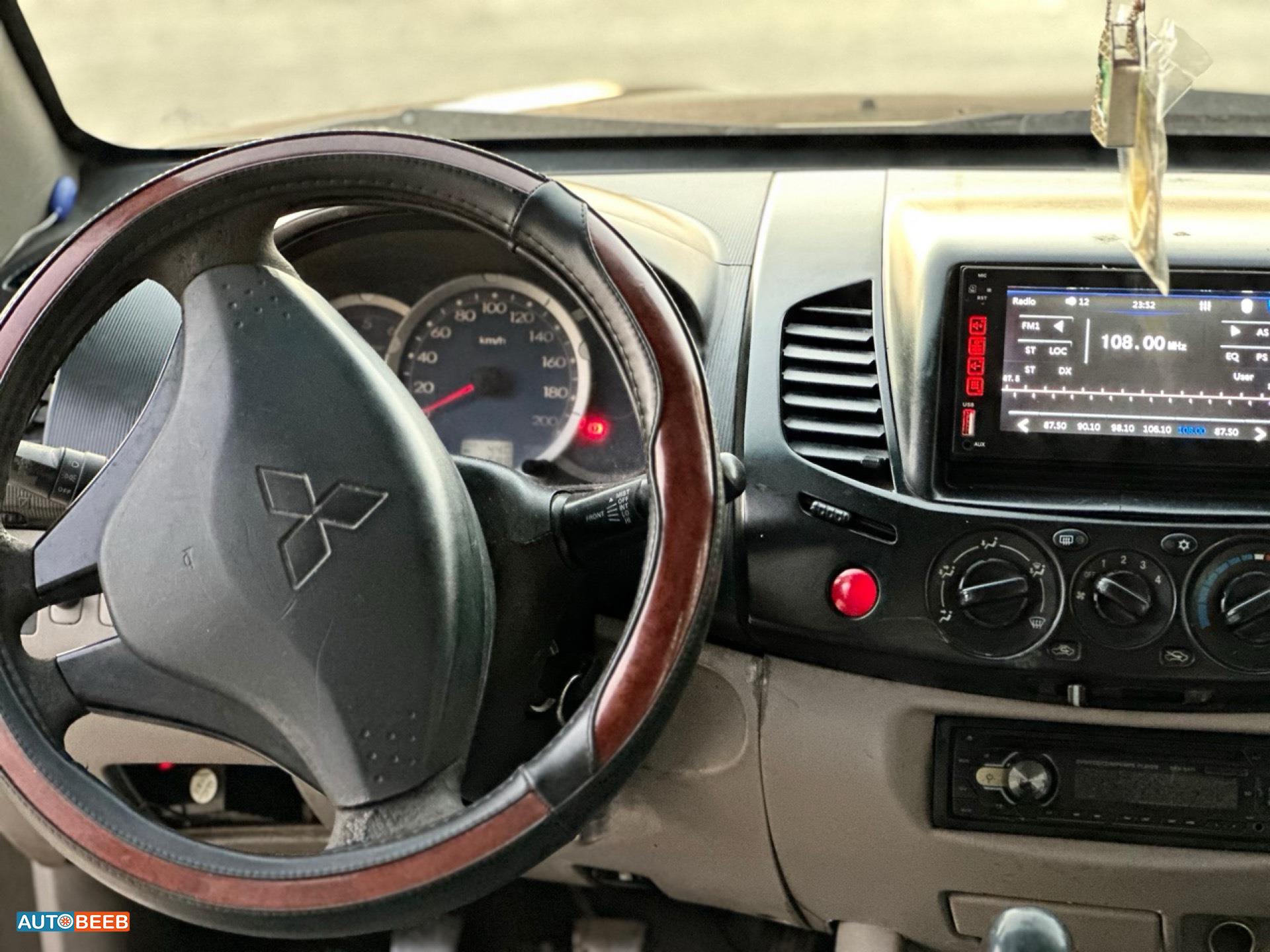 Mitsubishi L200 2008