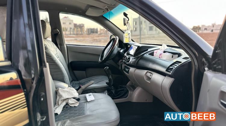 Mitsubishi L200 2008