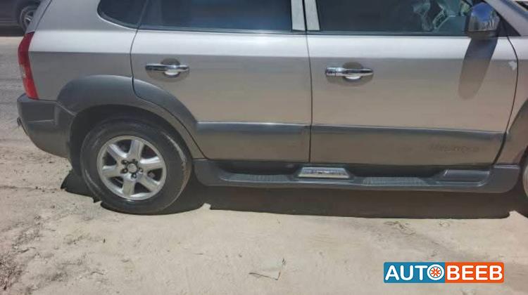 هيونداي توسان 2005