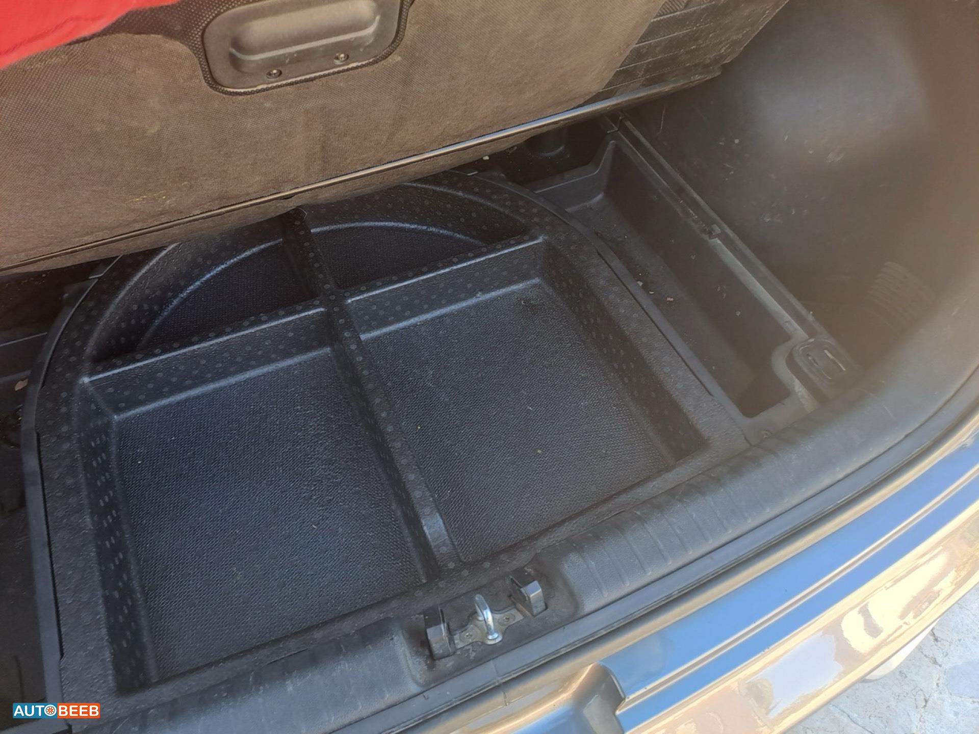 كيا نيرو 2018