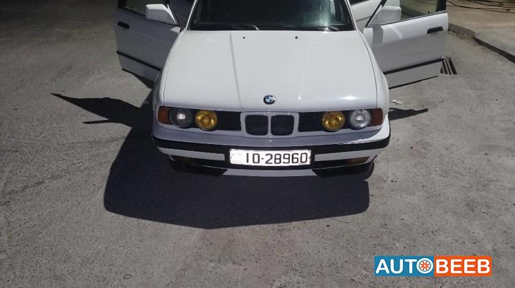 بي ام دبليو 520 1992