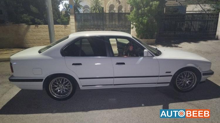 بي ام دبليو 520 1992