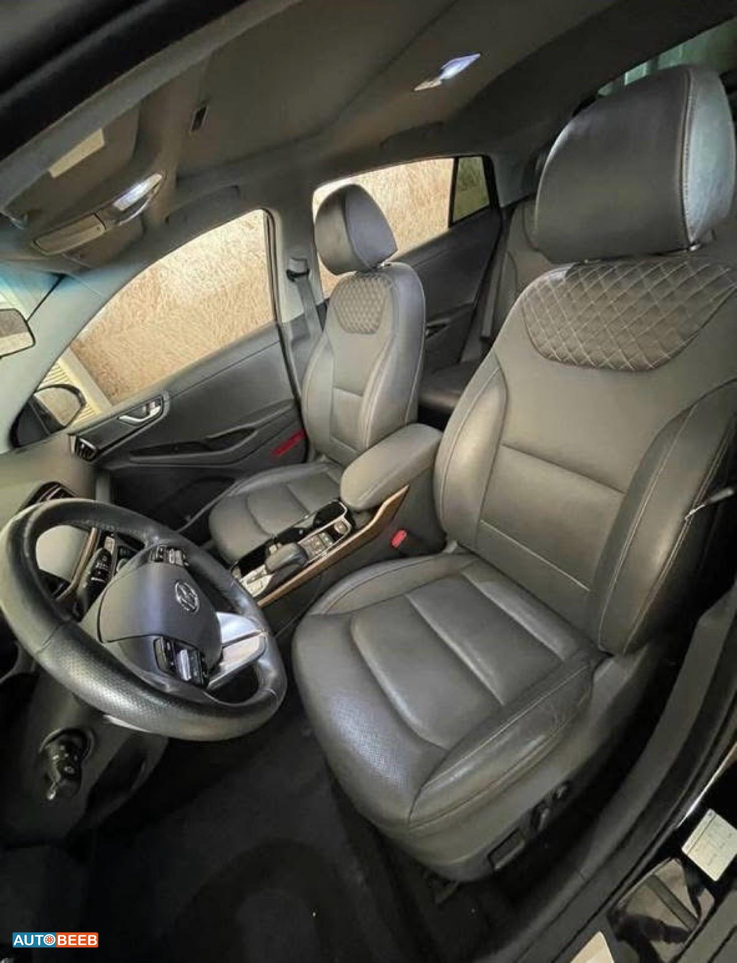 هيونداي ايونيك 2018