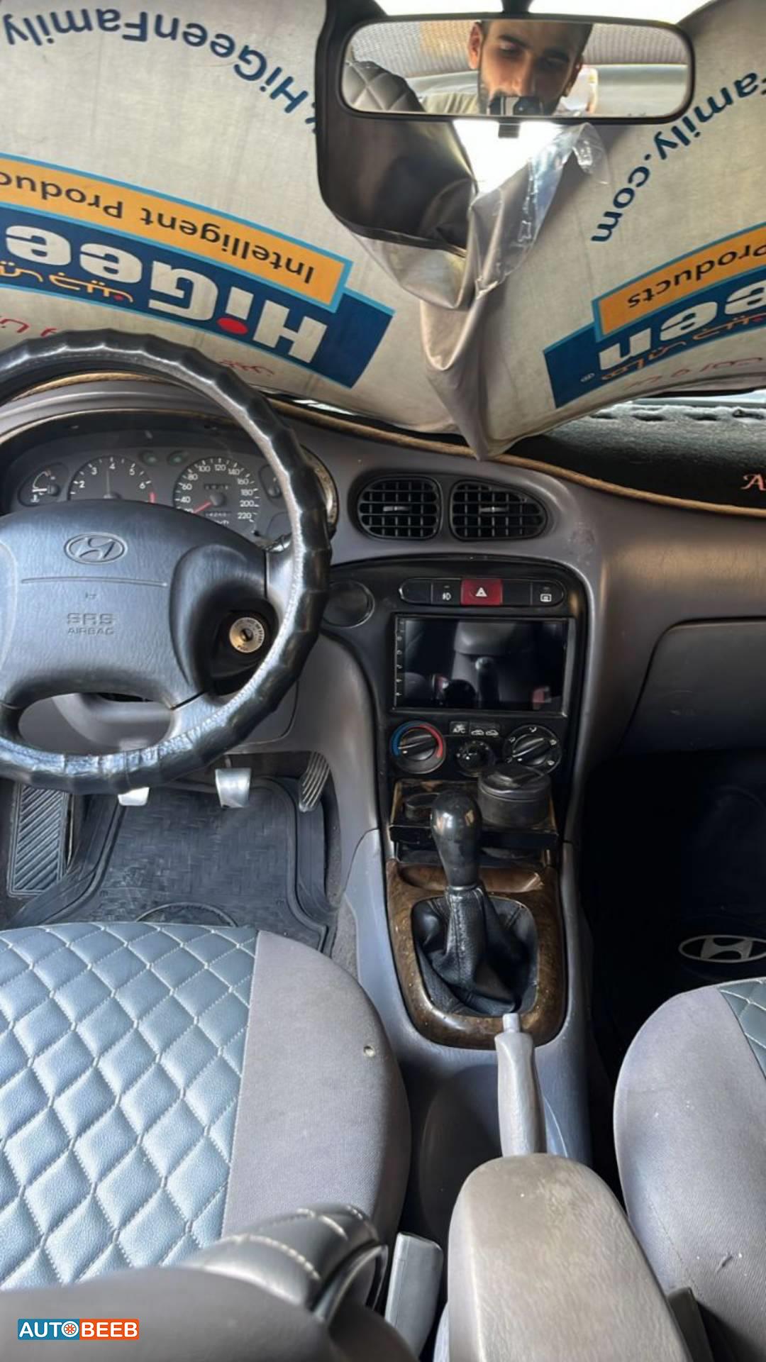 Hyundai Avante 1999