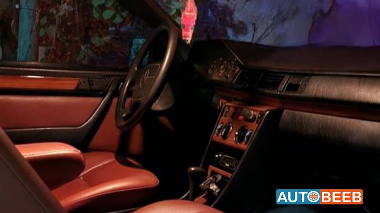 Mercedes Benz CE230 1992